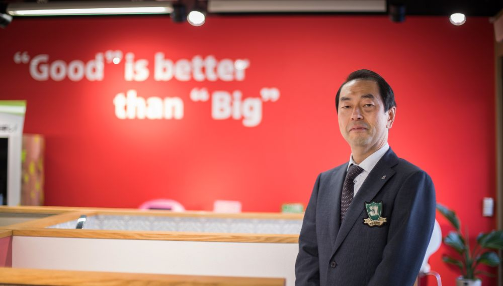 芳野 裕志よしの ゆうじ